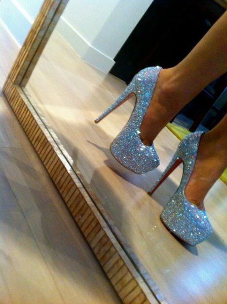 Sapato C. Louboutin